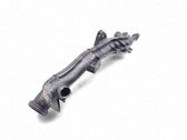 Tuyau de liquide de refroidissement moteur