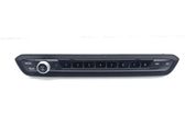 Radio / CD-Player / DVD-Player / Navigation