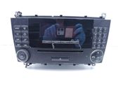 Radio / CD-Player / DVD-Player / Navigation