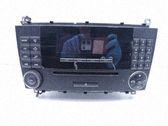 Radio / CD-Player / DVD-Player / Navigation