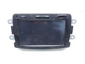 Radio / CD-Player / DVD-Player / Navigation