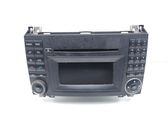 Radio / CD-Player / DVD-Player / Navigation