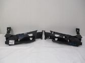 Headlight/headlamp mounting bracket