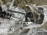 Front wheel hub spindle knuckle