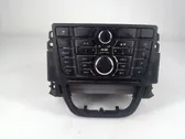 Panel / Radioodtwarzacz CD/DVD/GPS