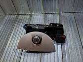 Tailgate exterior lock