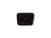 Tailgate/boot open switch button