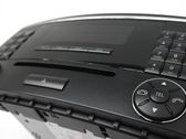 Radio / CD-Player / DVD-Player / Navigation