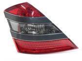 Lámpara de faros/luces traseros