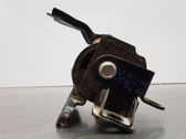Engine mount bracket