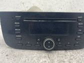 Radio / CD-Player / DVD-Player / Navigation