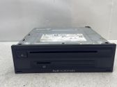 Radio / CD-Player / DVD-Player / Navigation