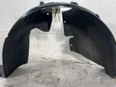 Front wheel arch liner splash guards