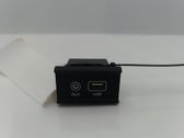 USB-pistokeliitin