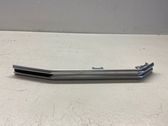 Front bumper splitter molding