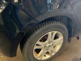 Rear arch fender liner splash guards