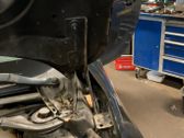 Engine bonnet/hood hinges
