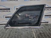 Side middle window/glass