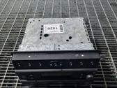 Radio / CD-Player / DVD-Player / Navigation