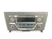 Radio/CD/DVD/GPS-pääyksikkö