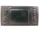 Radio/CD/DVD/GPS-pääyksikkö