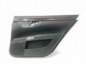 Moldura del tarjetero de la puerta trasera