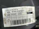 Moldura del tarjetero de la puerta trasera