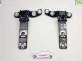 Tailgate/trunk/boot hinge
