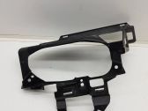 Rear bumper mounting bracket