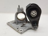Driveshaft support bearing bracket