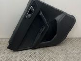 Moldura del tarjetero de la puerta trasera