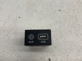 USB-pistokeliitin