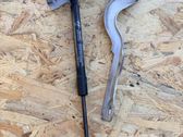 Engine bonnet/hood hinges