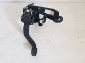 Accelerator throttle pedal