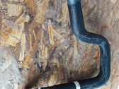 Tuyau de liquide de refroidissement moteur