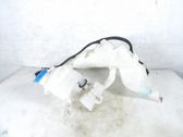 Tuulilasinpesimen nestesäiliö