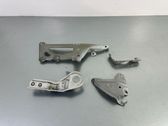 Fender mounting bracket