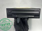 Radio / CD-Player / DVD-Player / Navigation