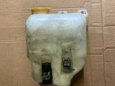 Windshield washer fluid reservoir/tank
