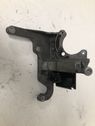 Engine mounting bracket