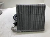 Gaisa kondicioniera radiators (salonā)