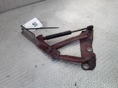 Engine bonnet/hood hinges