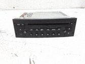 Radio/CD/DVD/GPS-pääyksikkö