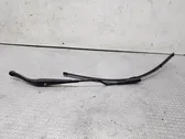 Windshield/front glass wiper blade