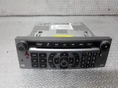 Radio/CD/DVD/GPS-pääyksikkö