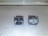 Front bumper mounting bracket