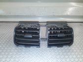Grille d'aération centrale