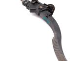 Accelerator throttle pedal