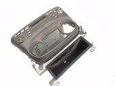 Radio / CD-Player / DVD-Player / Navigation