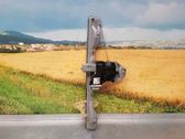 Regulador de puerta delantera con motor
